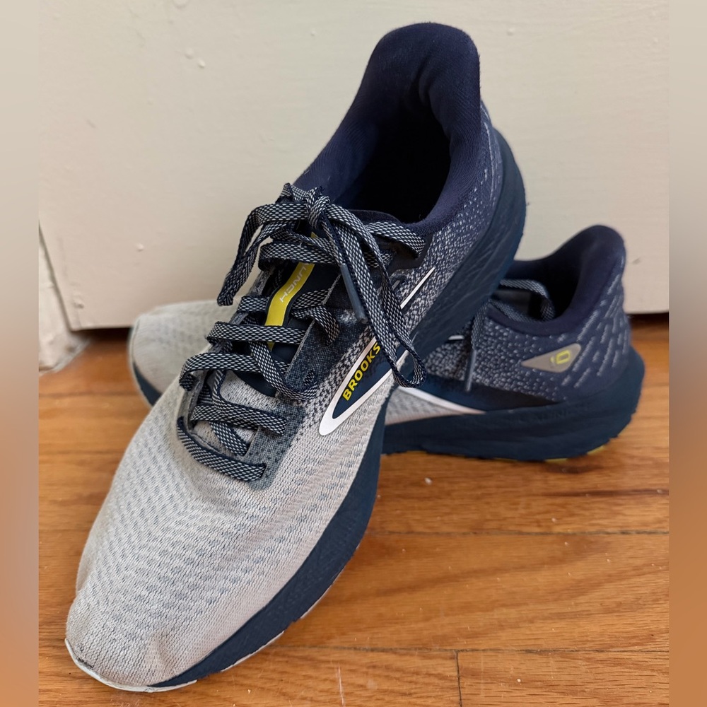 Brooks Launch 10